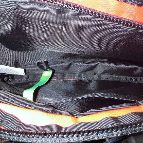 The North Face bag - Picture 4 of 6